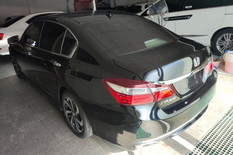 Used Honda Accord 2016 2.4L Comfort Edition Rear Left 45 Deg