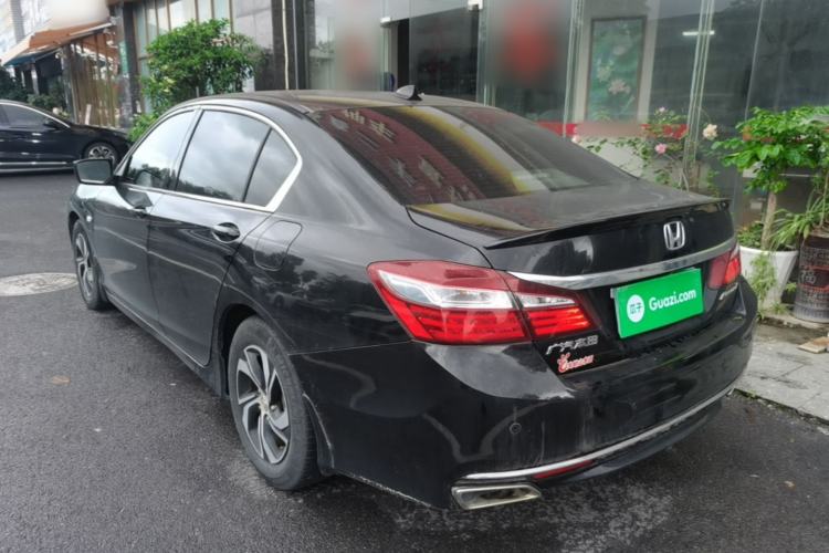 Used Honda Accord 2016 2.0L Comfort Edition Rear Left 45 Deg