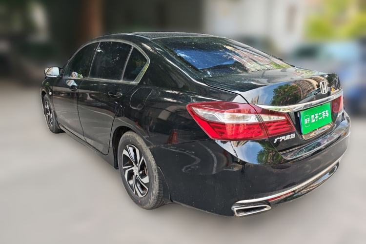 Used Honda Accord 2016 2.0L Comfort Edition Rear Left 45 Deg
