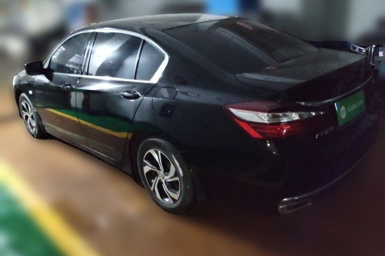 Used Honda Accord 2016 2.0L Comfort Edition Rear Left 45 Deg