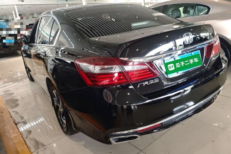 Used Honda Accord 2016 2.0L Comfort Edition Rear Left 45 Deg