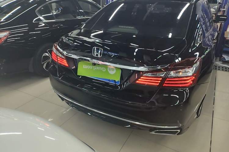 Used Honda Accord 2016 2.0L Comfort Edition Rear