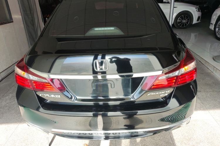 Used Honda Accord 2016 2.4L Comfort Edition Rear