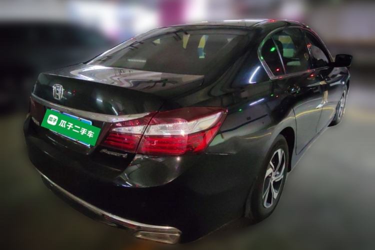 Used Honda Accord 2016 2.0L Comfort Edition Rear Right 45 Deg