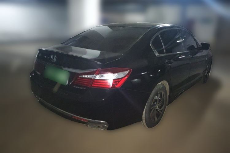 Used Honda Accord 2016 2.0L Comfort Edition Rear Right 45 Deg