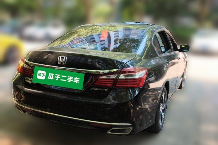 Used Honda Accord 2016 2.0L Comfort Edition Rear Right 45 Deg