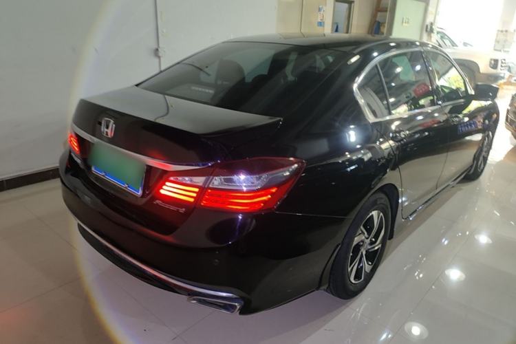 Used Honda Accord 2016 2.0L Elite Edition Rear Right 45 Deg