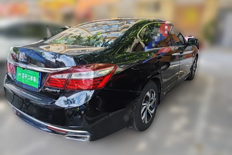 Used Honda Accord 2016 2.0L Comfort Edition Rear Right 45 Deg