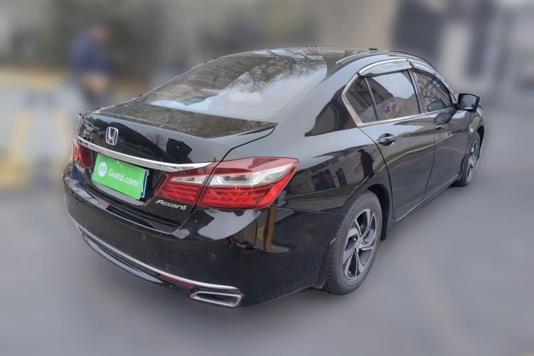 Used Honda Accord 2016 2.0L Comfort Edition Rear Right 45 Deg