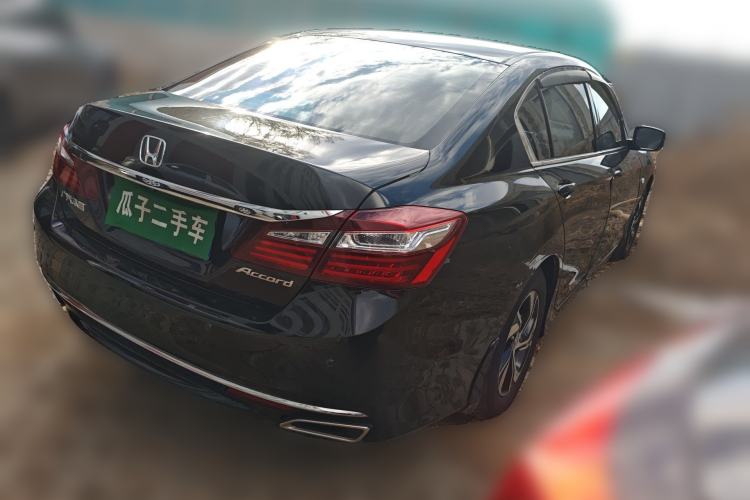Used Honda Accord 2016 2.0L Comfort Edition Rear Right 45 Deg