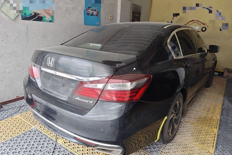 Used Honda Accord 2016 2.0L Comfort Edition Rear Right 45 Deg