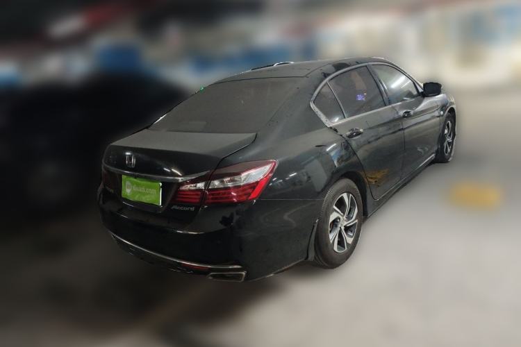 Used Honda Accord 2016 2.0L Comfort Edition Rear Right 45 Deg