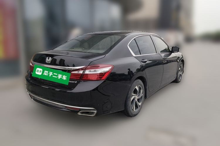 Used Honda Accord 2016 2.0L Comfort Edition Rear Right 45 Deg