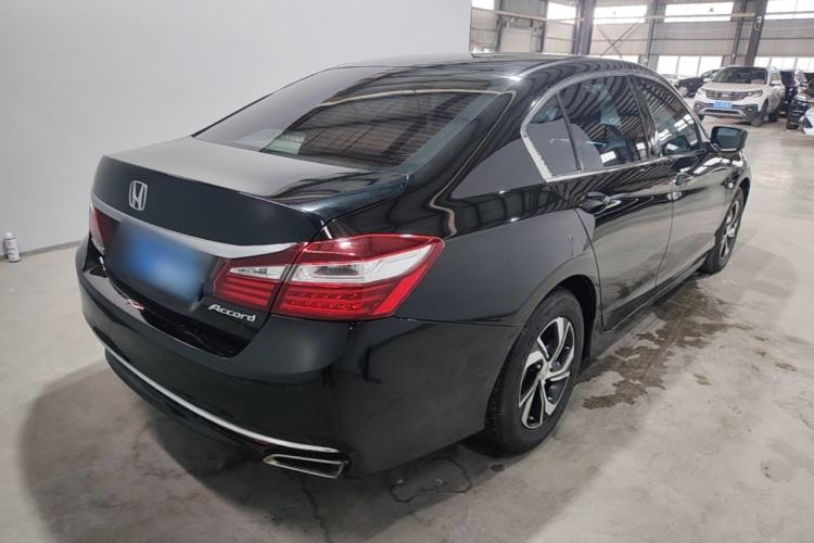 Used Honda Accord 2016 2.0L Comfort Edition Rear Right 45 Deg