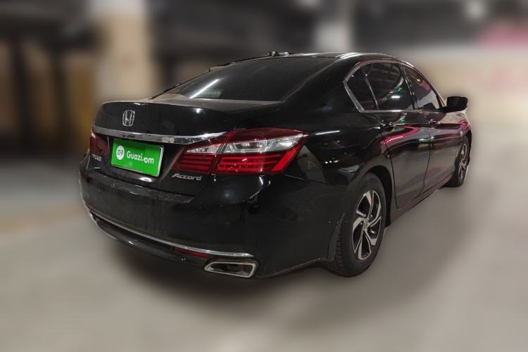 Used Honda Accord 2016 2.0L Comfort Edition Rear Right 45 Deg