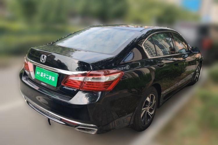 Used Honda Accord 2016 2.0L Comfort Edition Rear Right 45 Deg
