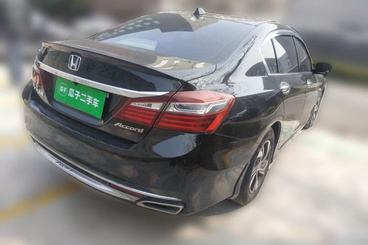 Used Honda Accord 2016 2.0L Comfort Edition Rear Right 45 Deg