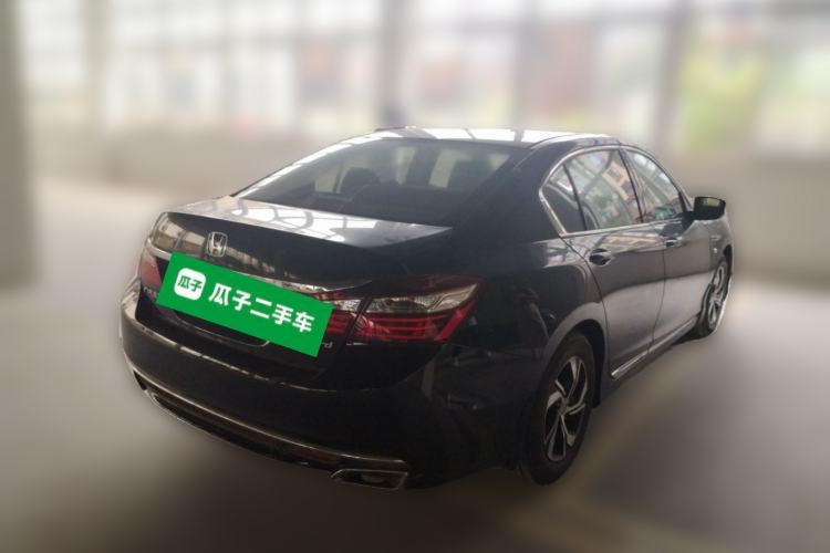 Used Honda Accord 2016 2.0L Comfort Edition Rear Right 45 Deg