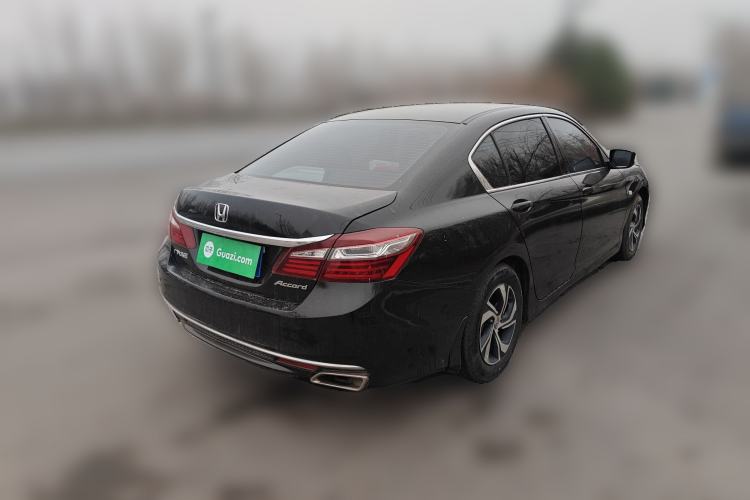 Used Honda Accord 2016 2.0L Comfort Edition Rear Right 45 Deg