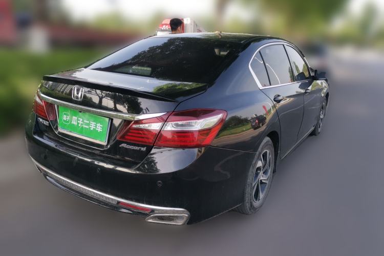 Used Honda Accord 2016 2.0L Comfort Edition Rear Right 45 Deg