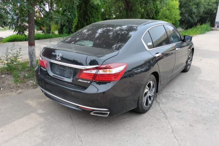 Used Honda Accord 2016 2.0L Comfort Edition Rear Right 45 Deg