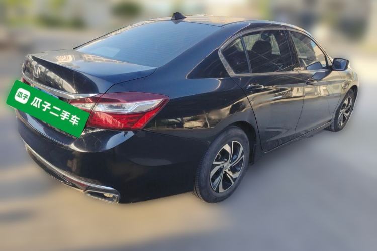 Used Honda Accord 2016 2.0L Comfort Edition Rear Right 45 Deg
