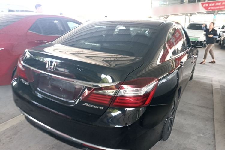Used Honda Accord 2016 2.0L Comfort Edition Rear Right 45 Deg