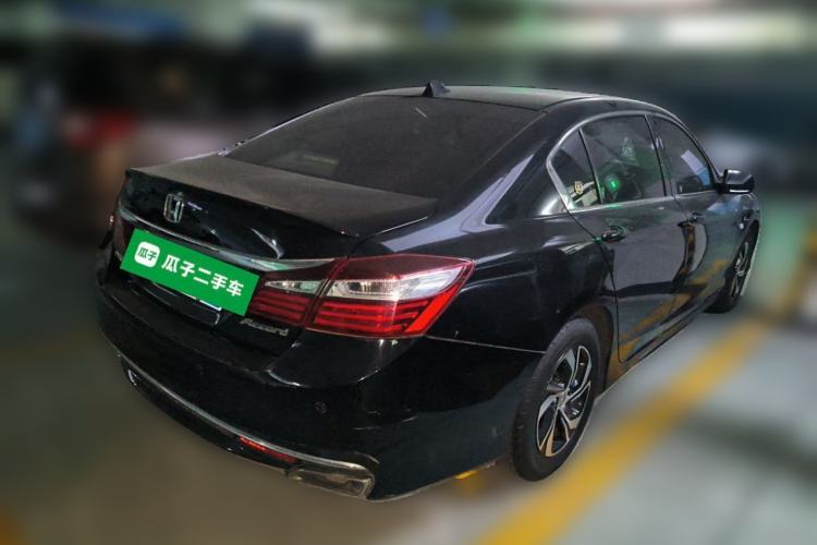Used Honda Accord 2016 2.0L Comfort Edition Rear Right 45 Deg