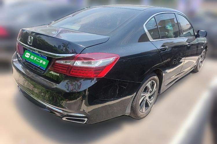 Used Honda Accord 2016 2.0L Comfort Edition Rear Right 45 Deg