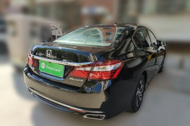 Used Honda Accord 2016 2.0L Comfort Edition Rear Right 45 Deg