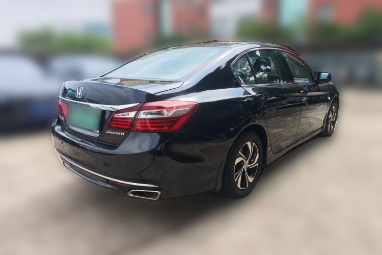 Used Honda Accord 2016 2.0L Comfort Edition Rear Right 45 Deg