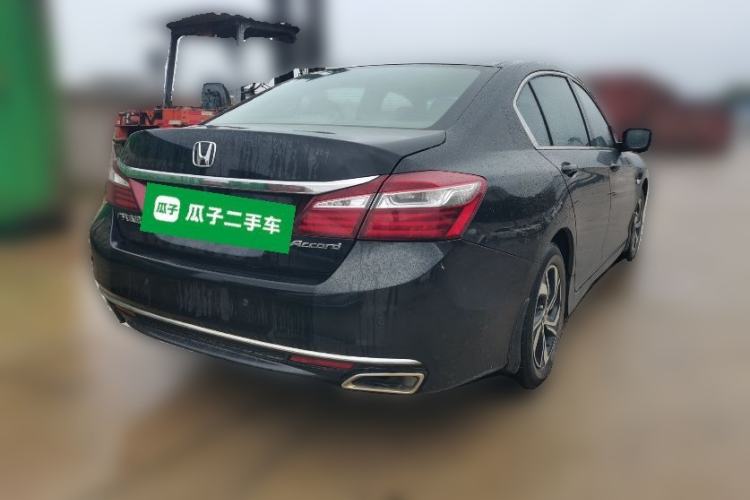Used Honda Accord 2016 2.0L Comfort Edition Rear Right 45 Deg