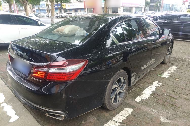 Used Honda Accord 2016 2.0L Comfort Edition Rear Right 45 Deg