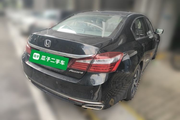 Used Honda Accord 2016 2.0L Comfort Edition Rear Right 45 Deg