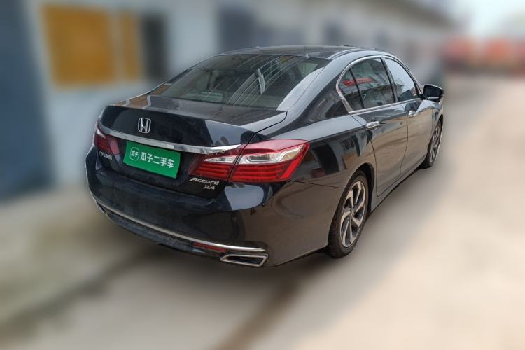 Used Honda Accord 2016 2.4L Luxury Edition Rear Right 45 Deg