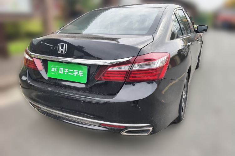 Used Honda Accord 2016 2.0L Comfort Edition Rear Right 45 Deg