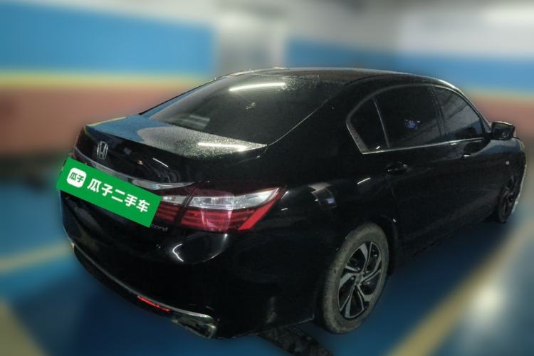 Used Honda Accord 2016 2.0L Comfort Edition Rear Right 45 Deg