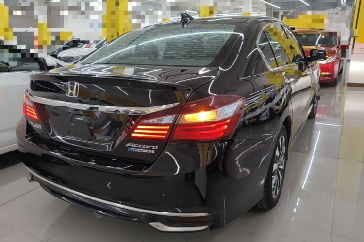 Used Honda Accord 2016 Hybrid 2.0L Sharp Edition Rear Right 45 Deg