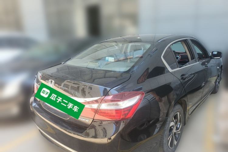 Used Honda Accord 2016 2.0L Comfort Edition Rear Right 45 Deg