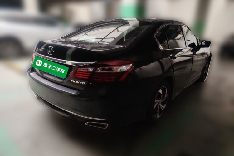 Used Honda Accord 2016 2.0L Comfort Edition Rear Right 45 Deg