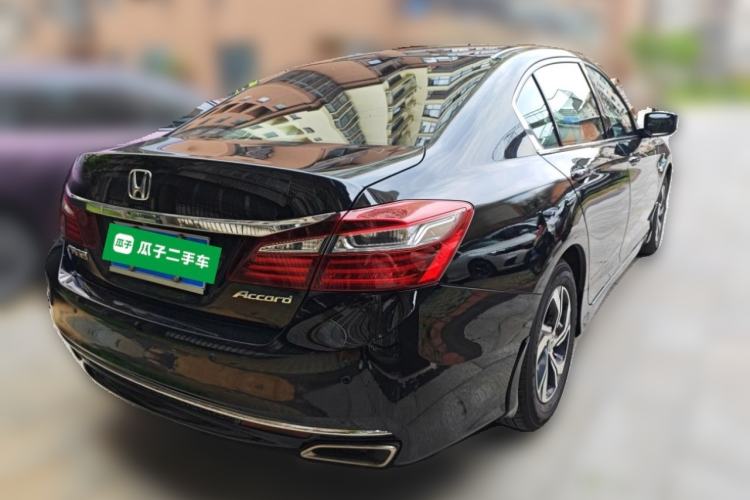 Used Honda Accord 2016 2.0L Comfort Edition Rear Right 45 Deg