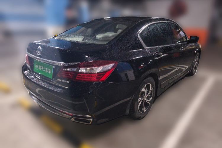 Used Honda Accord 2016 2.0L Elite Edition Rear Right 45 Deg