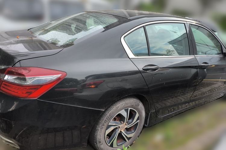 Used Honda Accord 2016 2.0L Comfort Edition Rear Right 45 Deg