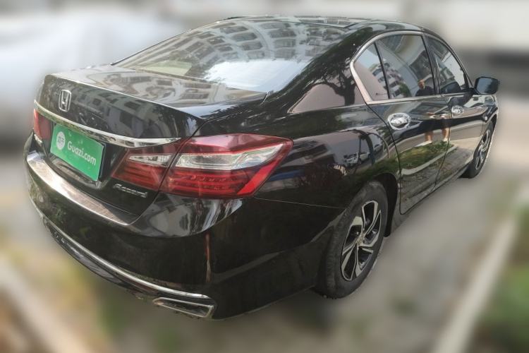Used Honda Accord 2016 2.0L Comfort Edition Rear Right 45 Deg