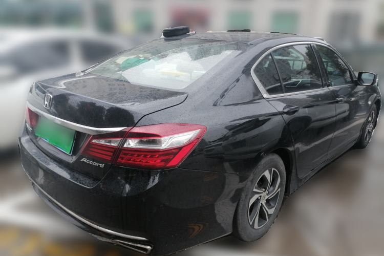 Used Honda Accord 2016 2.0L Comfort Edition Rear Right 45 Deg