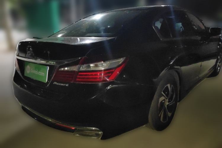 Used Honda Accord 2016 2.0L Comfort Edition Rear Right 45 Deg