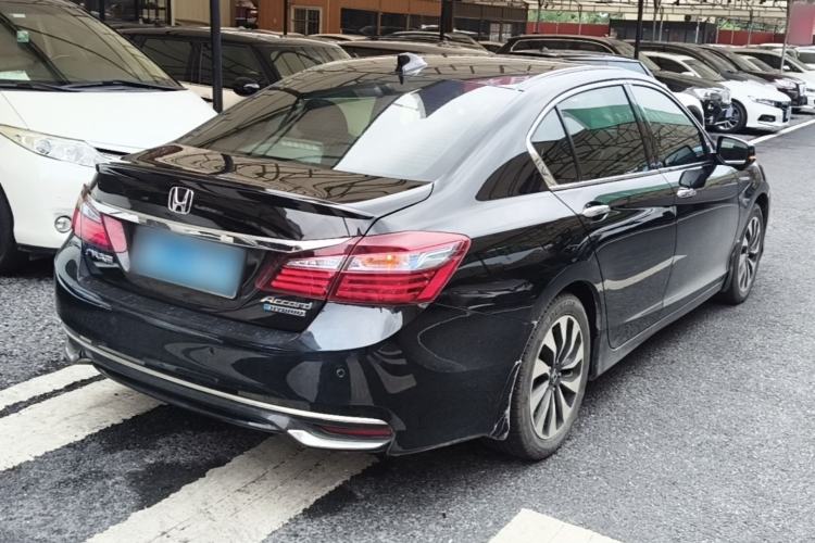 Used Honda Accord 2016 Hybrid 2.0L Sharp Edition Rear Right 45 Deg