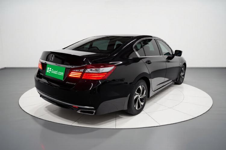 Used Honda Accord 2016 2.0L Comfort Edition Rear Right 45 Deg