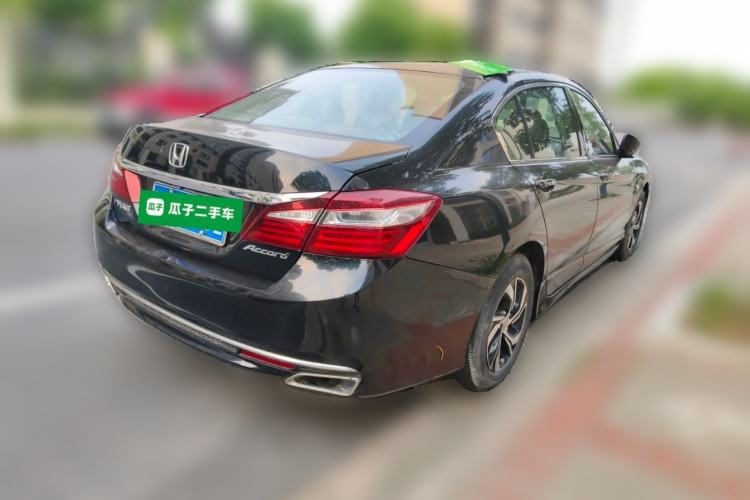 Used Honda Accord 2016 2.0L Comfort Edition Rear Right 45 Deg
