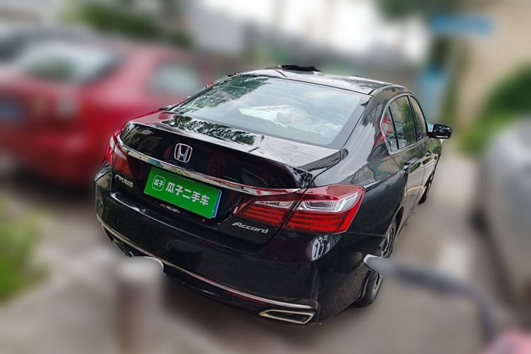 Used Honda Accord 2016 2.0L Comfort Edition Rear Right 45 Deg